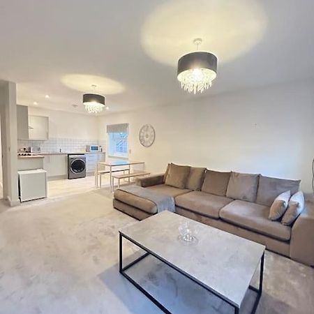 Luxury Countryside Stay - Waters Upton, Telford Exteriör bild