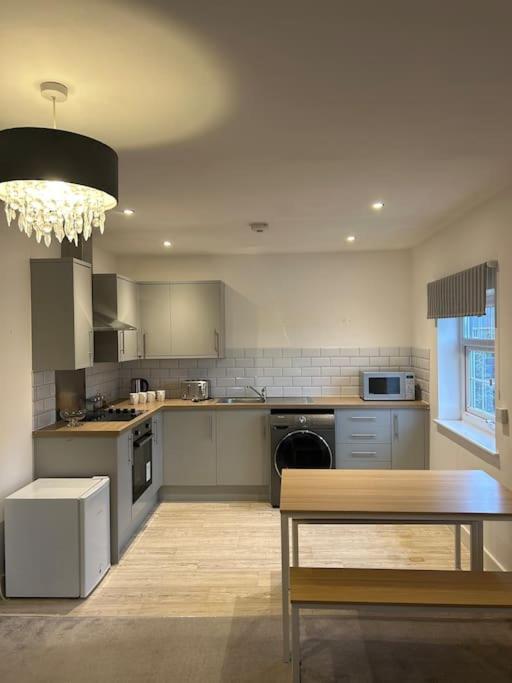 Luxury Countryside Stay - Waters Upton, Telford Exteriör bild