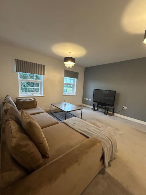 Luxury Countryside Stay - Waters Upton, Telford Exteriör bild