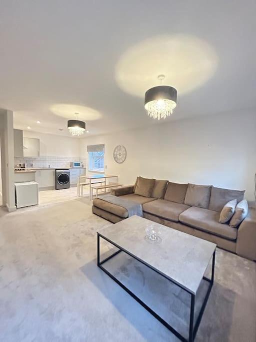 Luxury Countryside Stay - Waters Upton, Telford Exteriör bild