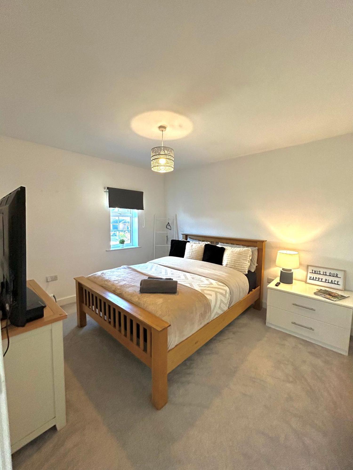 Luxury Countryside Stay - Waters Upton, Telford Exteriör bild